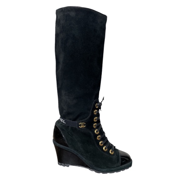 CHANEL Suede Lace Up Tall Patent Leather Wedge 2016 Boots \\ 38.5 - Picture 1 of 10